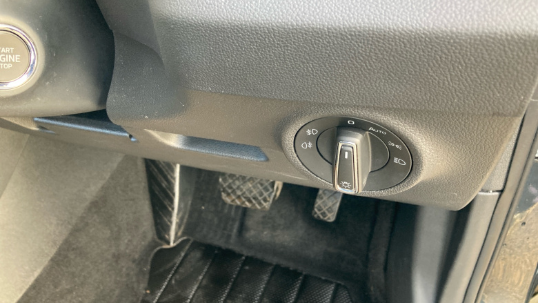 Skoda Karoq 1.5 TSI SE L 5dr DSG Petrol Estate